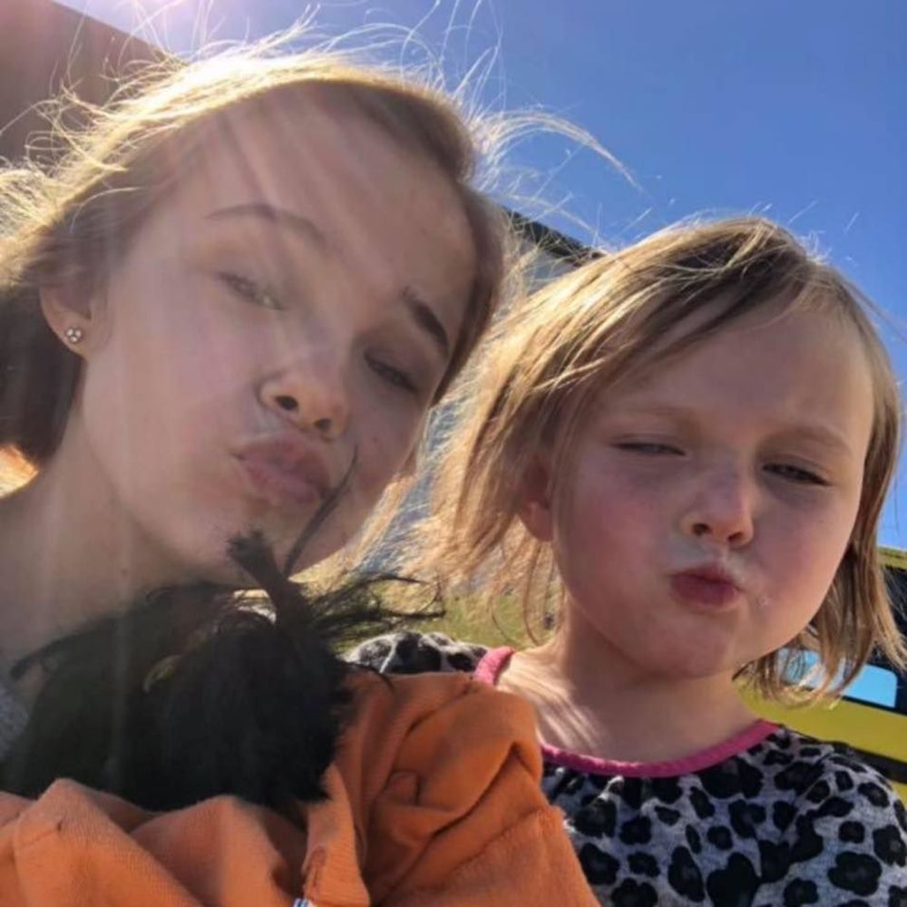 Meet your Posher, Ally